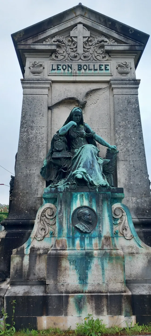 BOLLÉE Léon